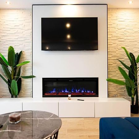 Ultra Central Luxury 3Br 2Bath Apt & Amazing Views Bucarest Esterno foto