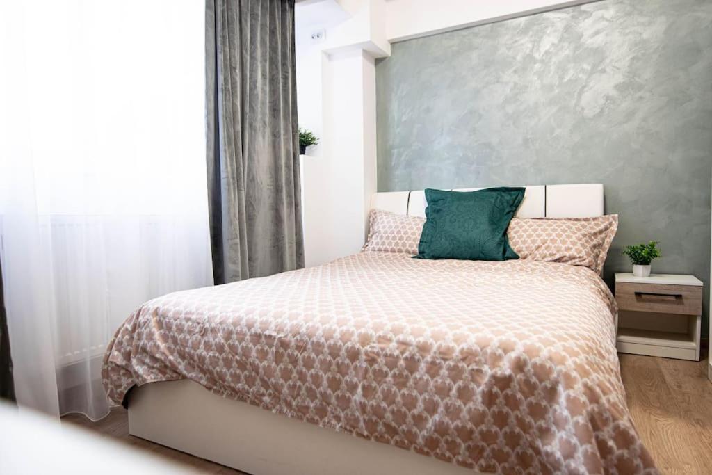 Ultra Central Luxury 3Br 2Bath Apt & Amazing Views Bucarest Esterno foto