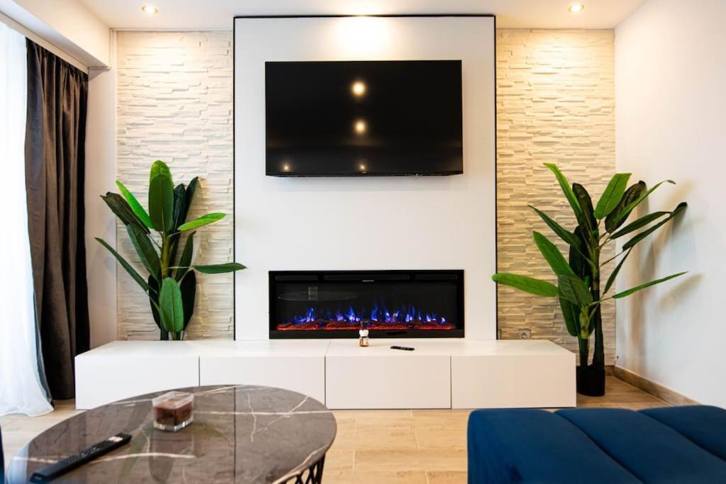 Ultra Central Luxury 3Br 2Bath Apt & Amazing Views Bucarest Esterno foto